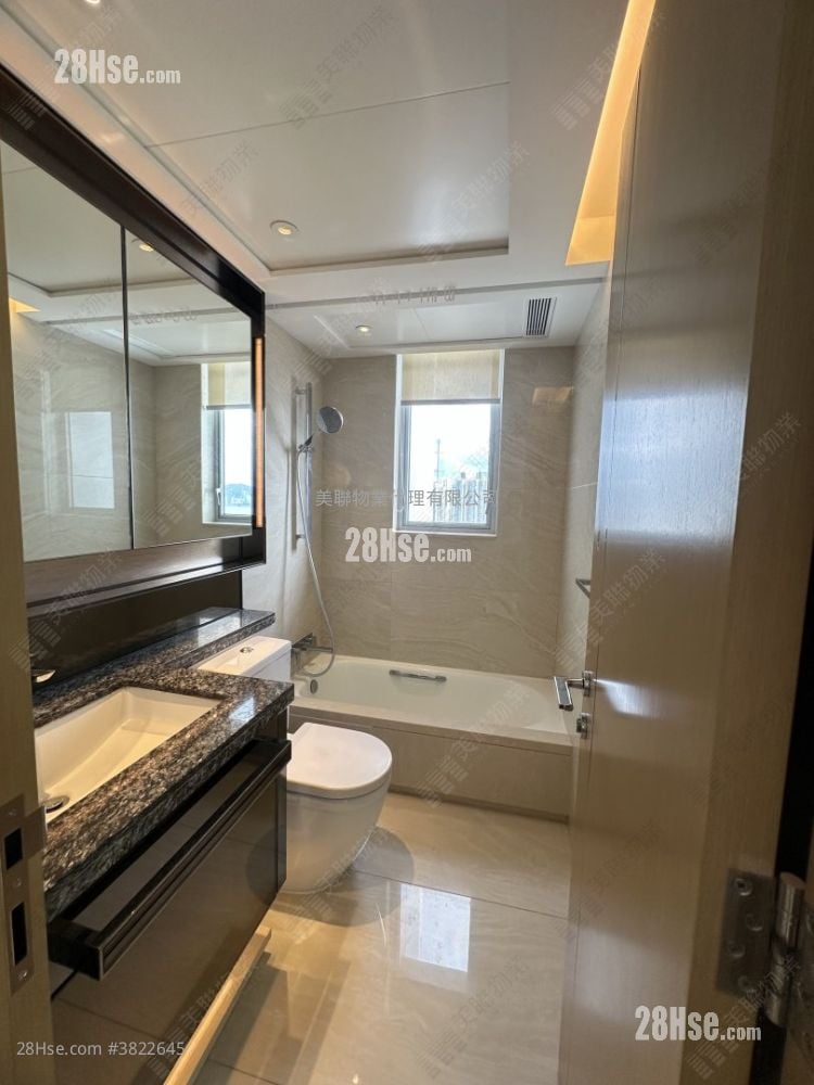 Cullinan West Sell 4 Bedrooms 1,327 ft²