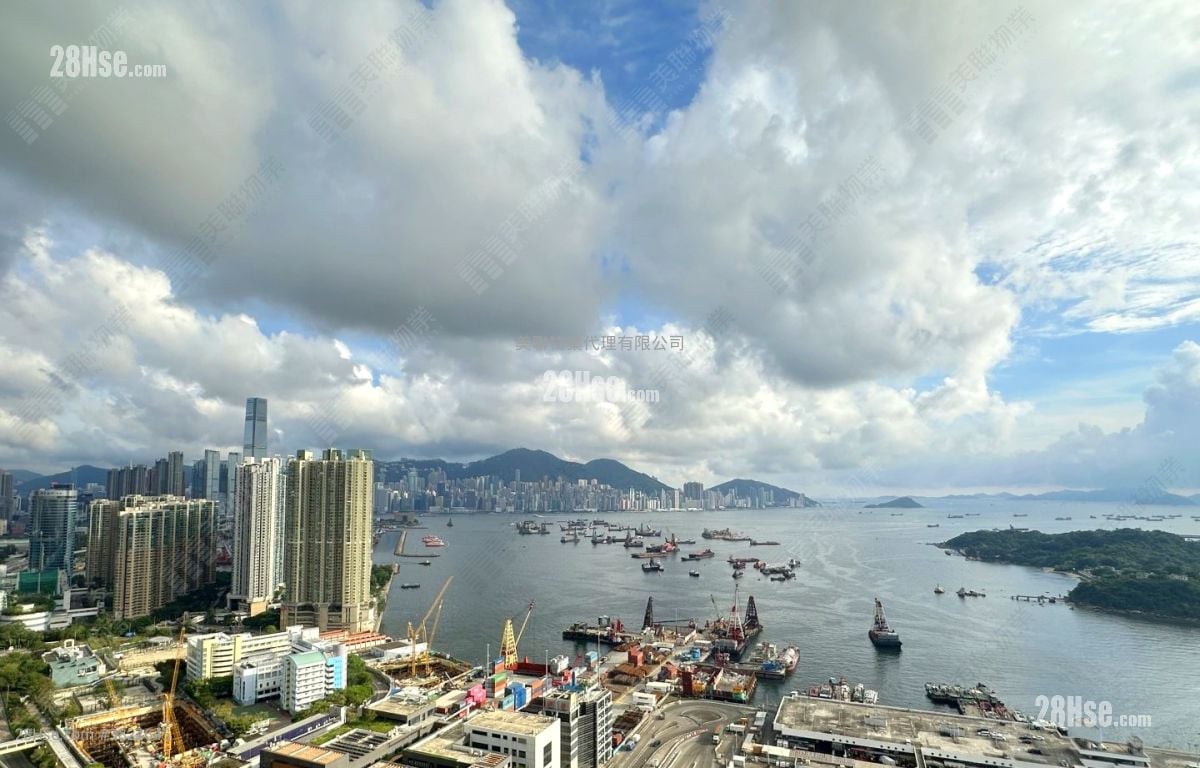 Cullinan West Sell 4 Bedrooms 1,327 ft²