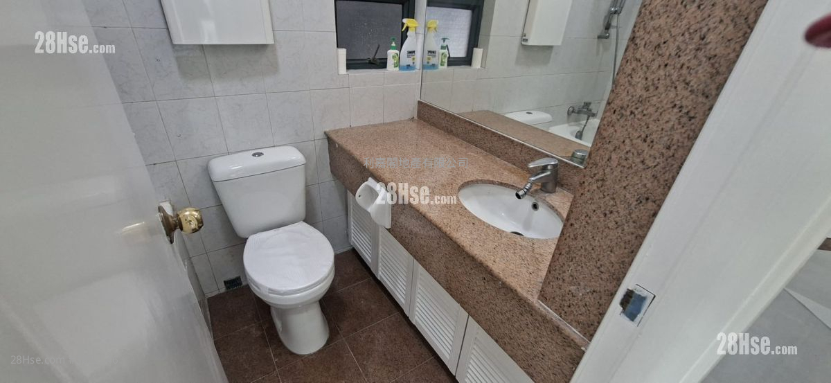 Hang King Garden Rental 3 Bedrooms , 1 Bathroom 525 ft²