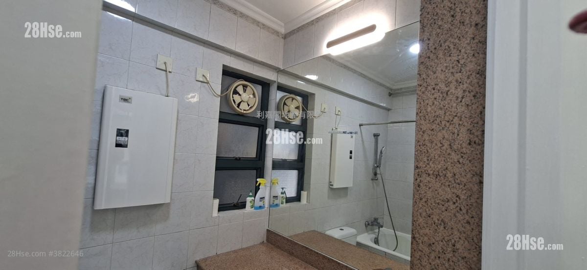 Hang King Garden Rental 3 Bedrooms , 1 Bathroom 525 ft²