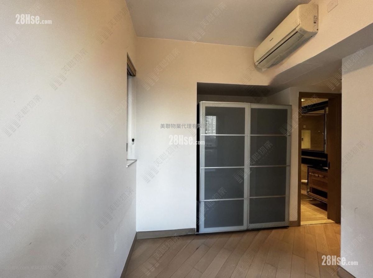 The Wings Sell 3 Bedrooms , 2 Bathrooms 700 ft²