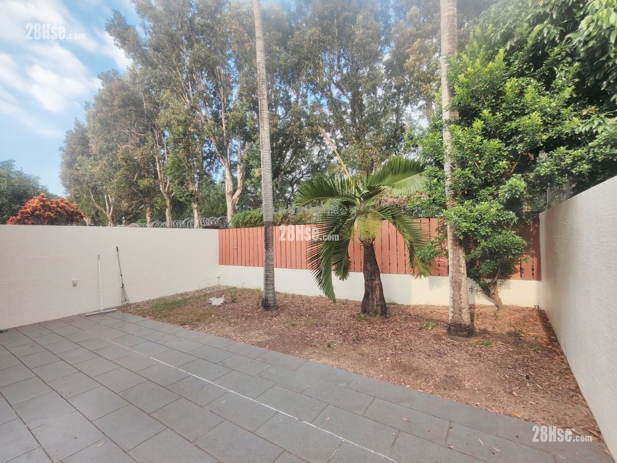 Fairview Park Sell 3 Bedrooms , 2 Bathrooms 1,035 ft²