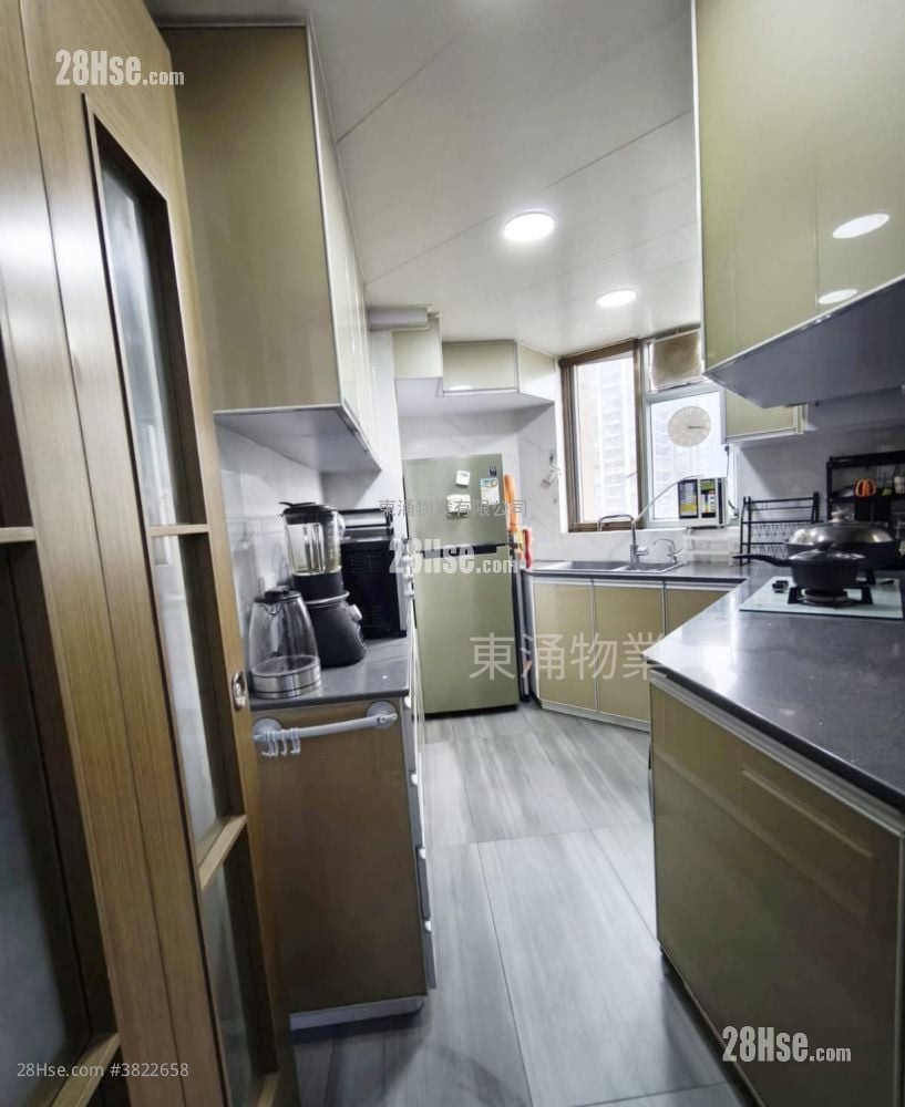 映灣園 售盤 3 房 , 2 浴室 940 平方呎