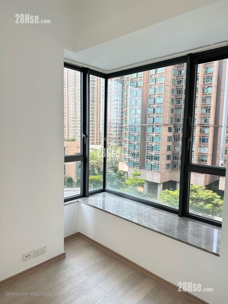 Green Code Sell 2 Bedrooms , 1 Bathroom 459 ft²