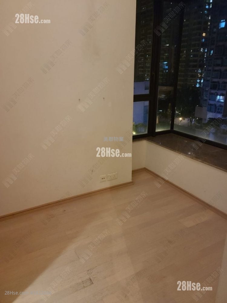 Green Code Sell 2 Bedrooms 459 ft²