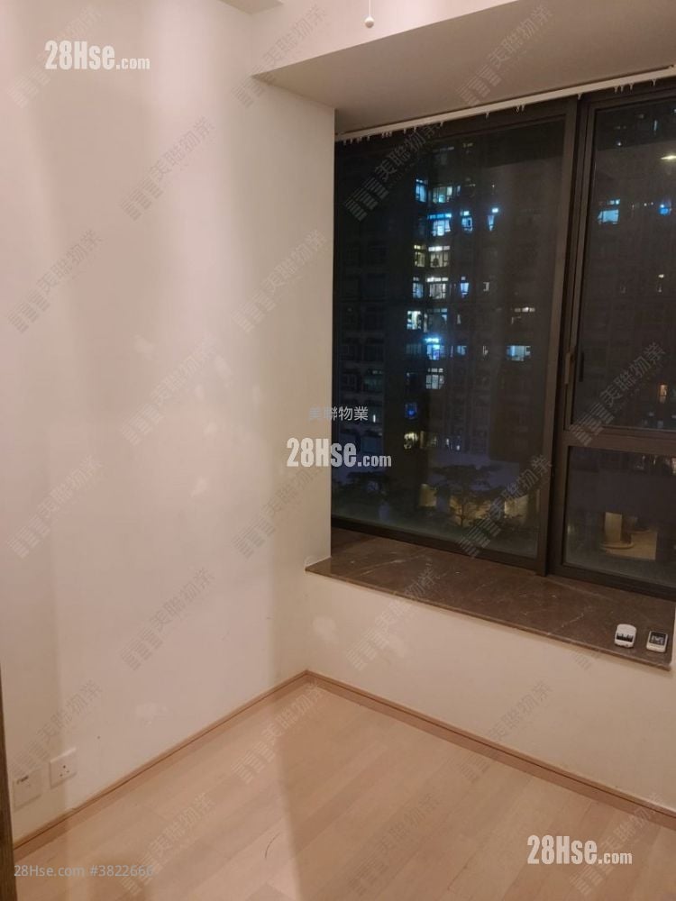 Green Code Sell 2 Bedrooms 459 ft²