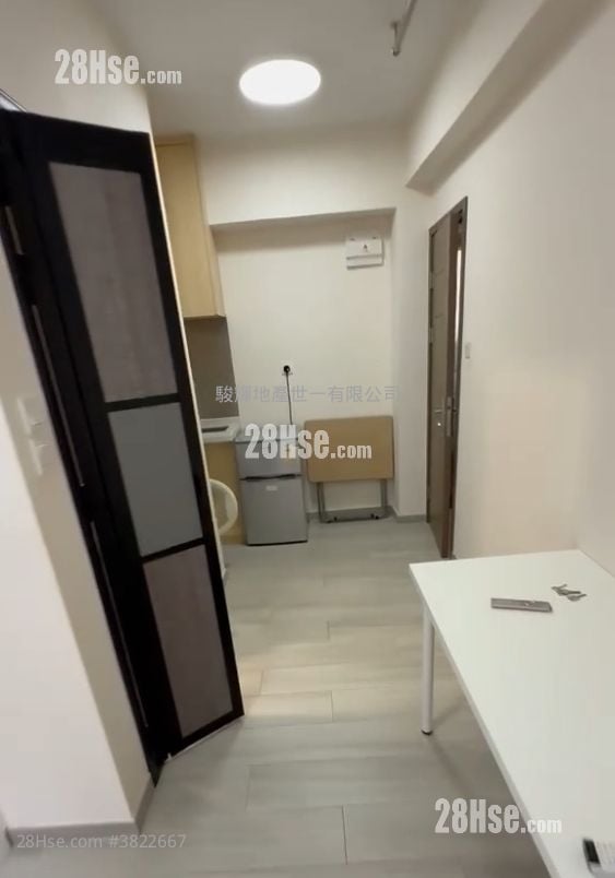 Po Wing Building Rental Studio , 1 Bathroom 200 ft²