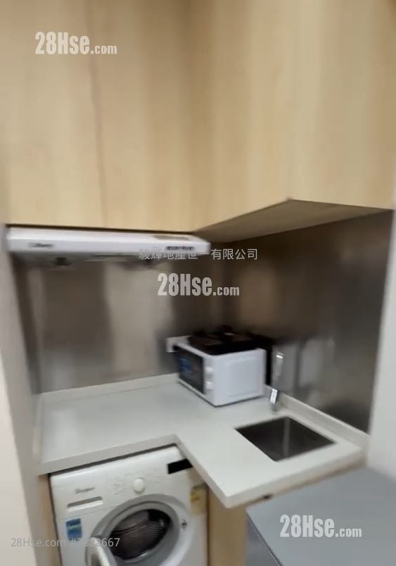 Po Wing Building Rental Studio , 1 Bathroom 200 ft²