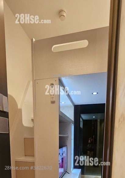 One Innovale 售盘 开放式间隔 , 1 浴室 195 平方尺