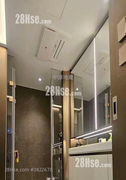 One Innovale 售盘 开放式间隔 , 1 浴室 195 平方尺