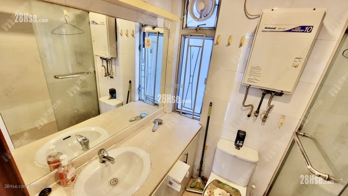 Riviera Gardens Sell 2 Bedrooms 422 ft²