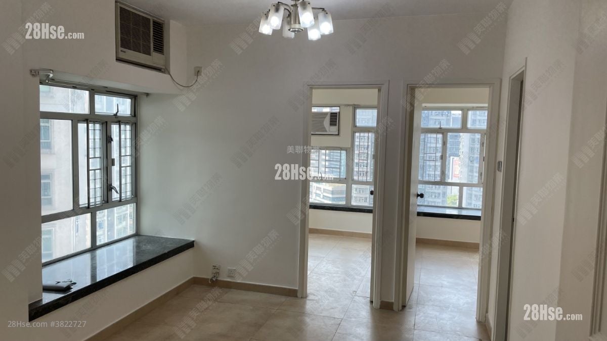 Sheung Shui Centre Sell 2 Bedrooms , 1 Bathroom 350 ft²