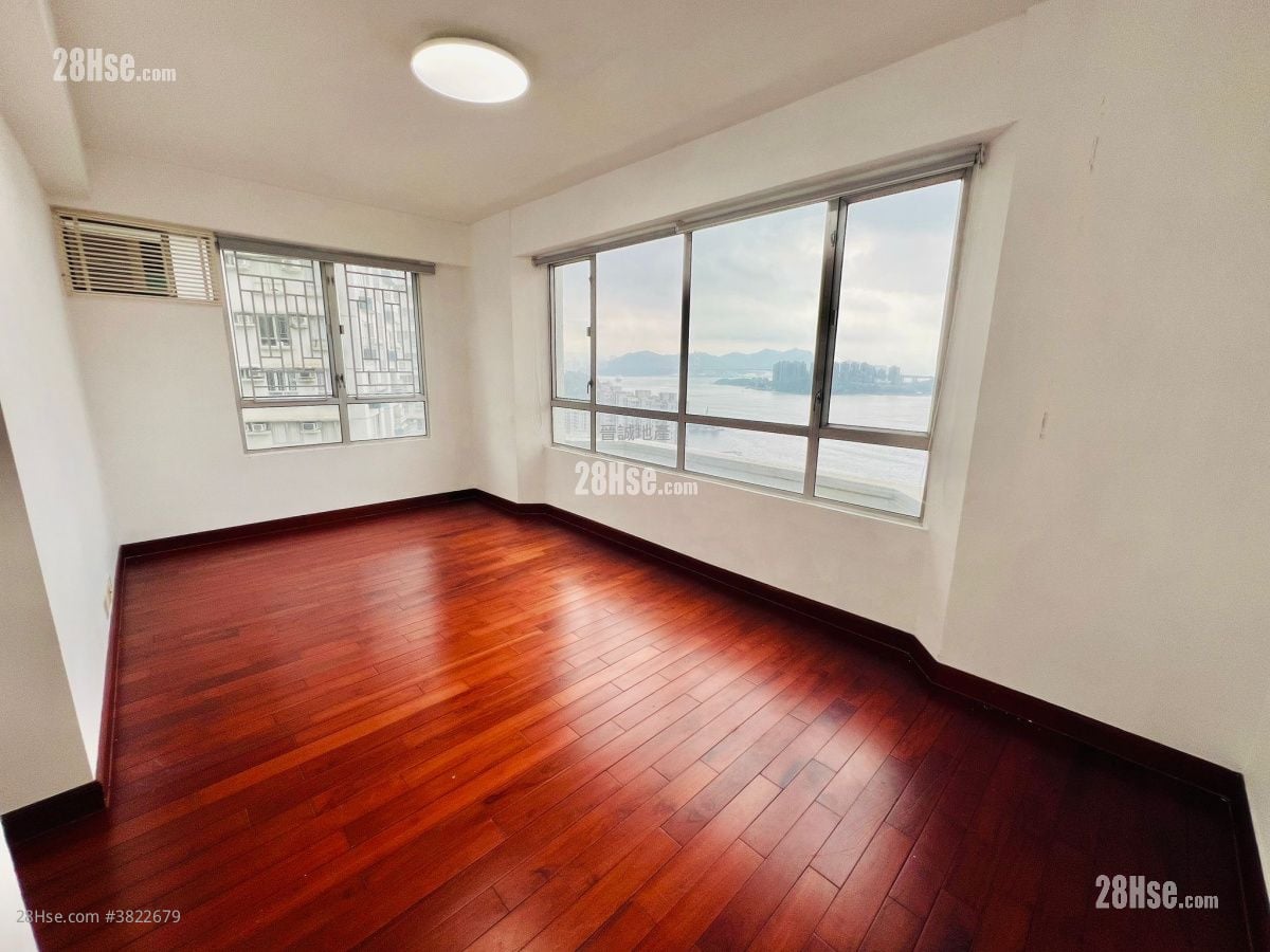 Hong Kong Garden Sell 3 Bedrooms , 2 Bathrooms 792 ft²