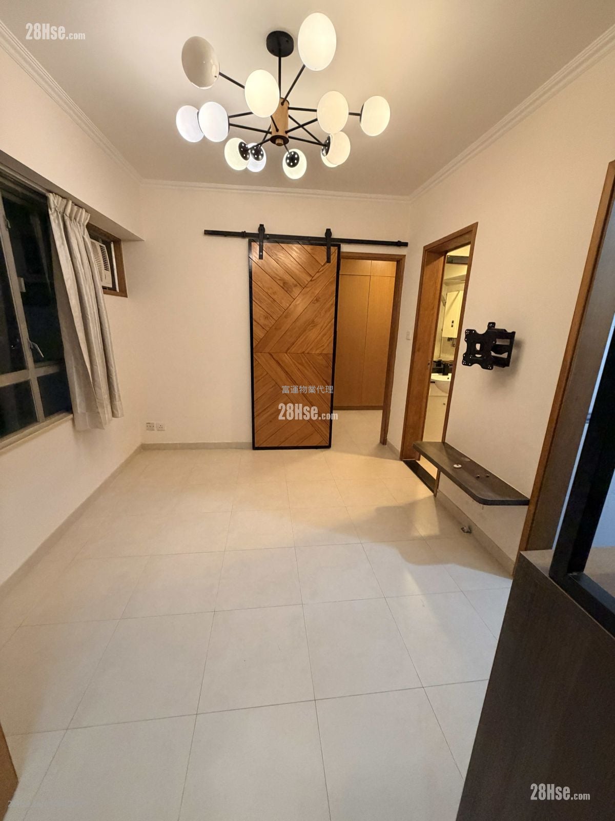 单幢楼房 售盘 1 房 , 1 浴室 318 平方尺