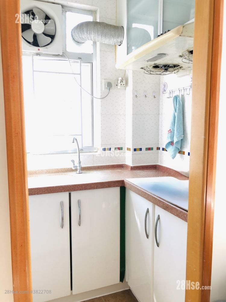 福和大樓 租盤 2 房 , 1 浴室 240 平方呎