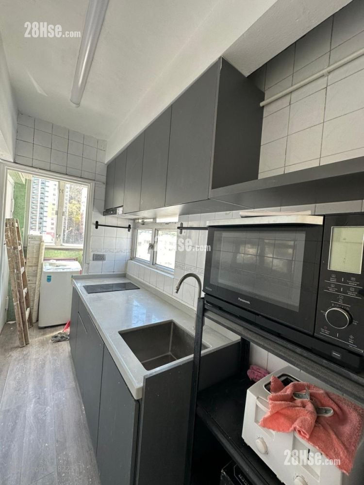 華安閣 租盤 2 房 , 1 浴室 305 平方呎