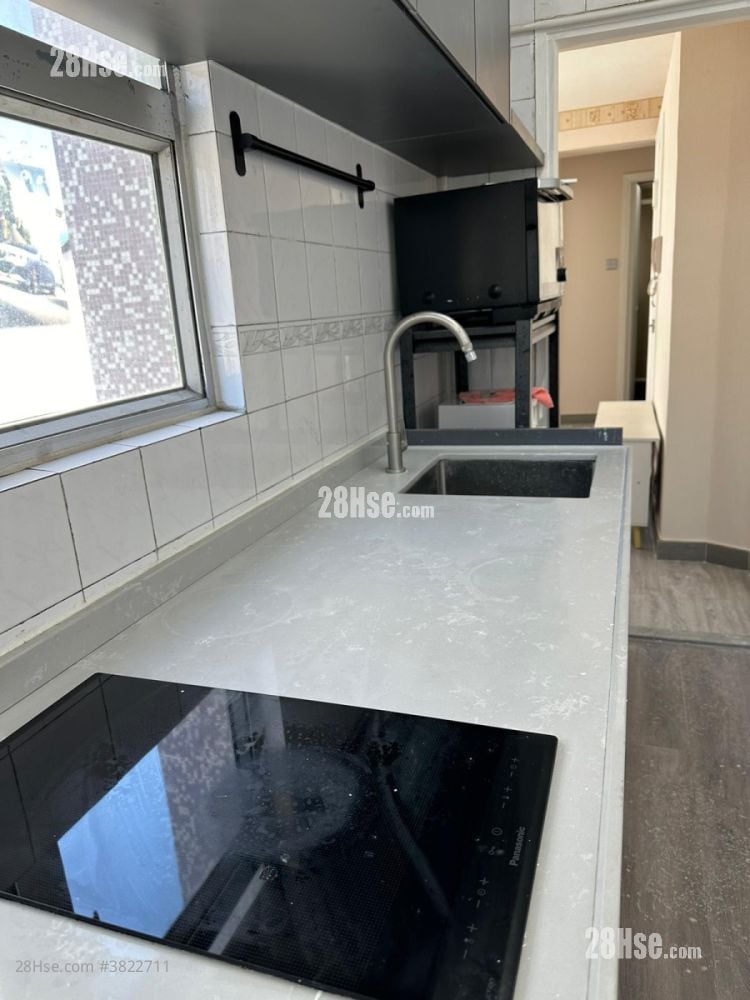 華安閣 租盤 2 房 , 1 浴室 305 平方呎