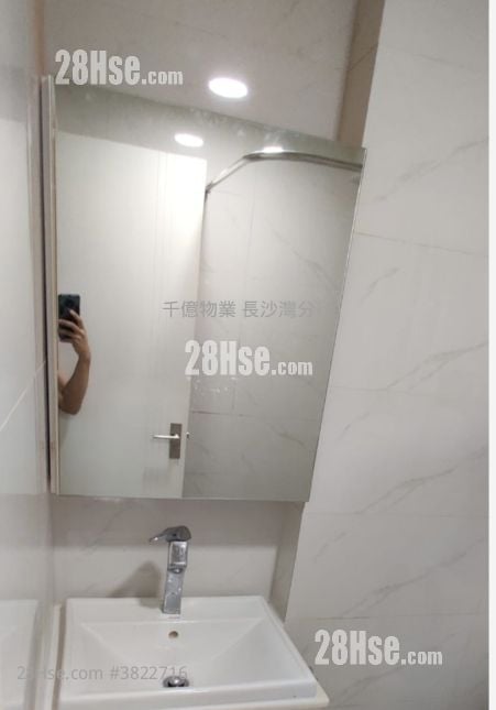 Sun Lee Mansion Sell 2 Bedrooms , 1 Bathroom 311 ft²