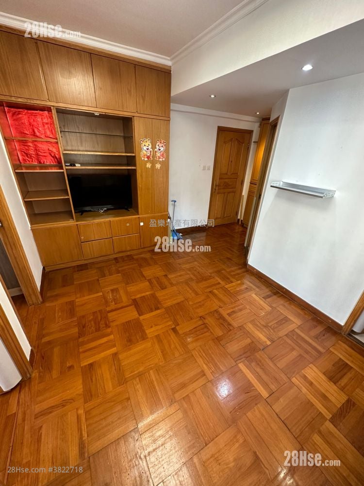 金陵阁 租盘 2 房 , 1 浴室 365 平方尺