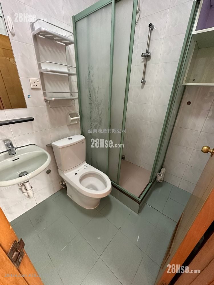 金陵阁 租盘 2 房 , 1 浴室 365 平方尺