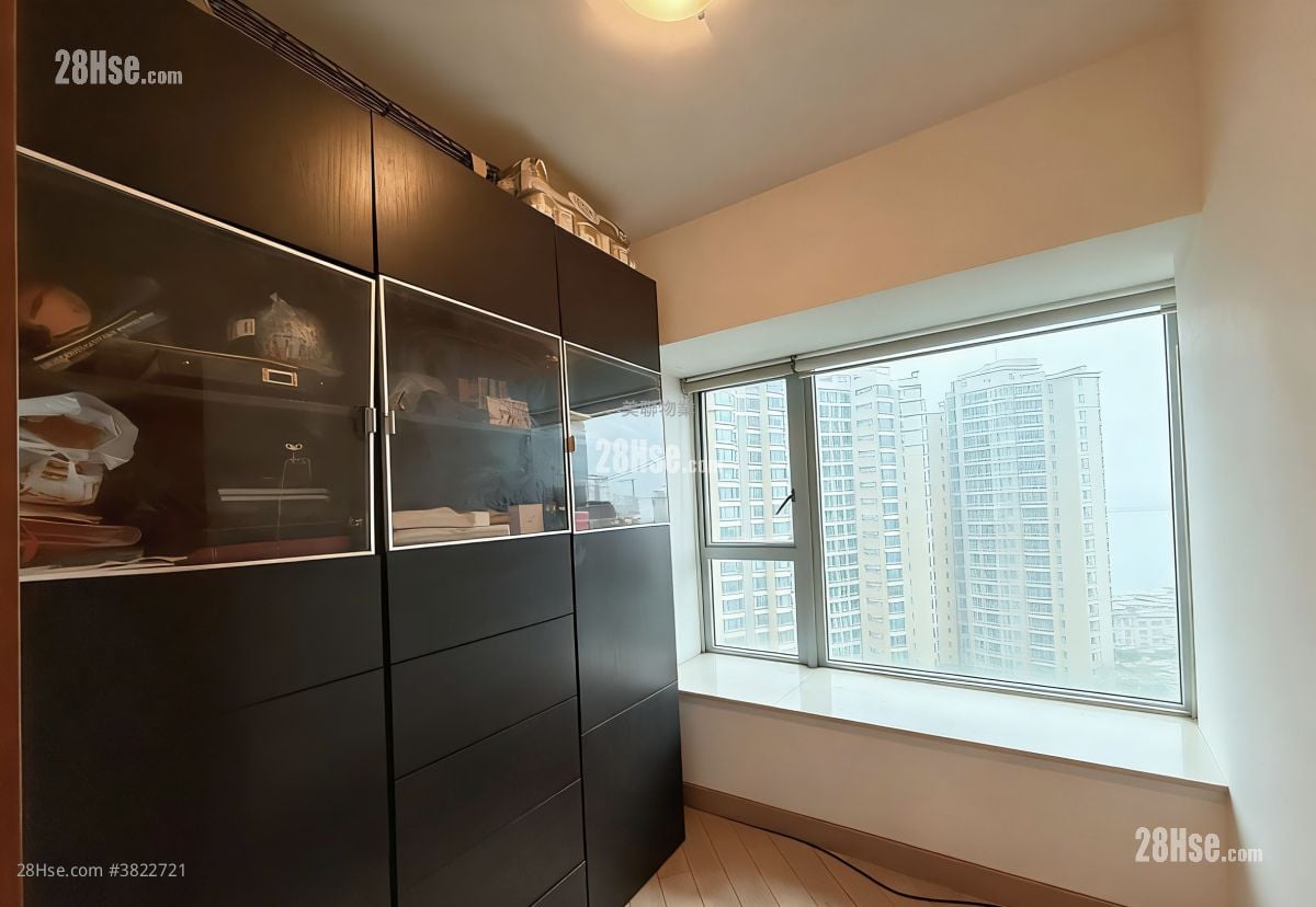 Park Island Sell 2 Bedrooms , 1 Bathroom 499 ft²