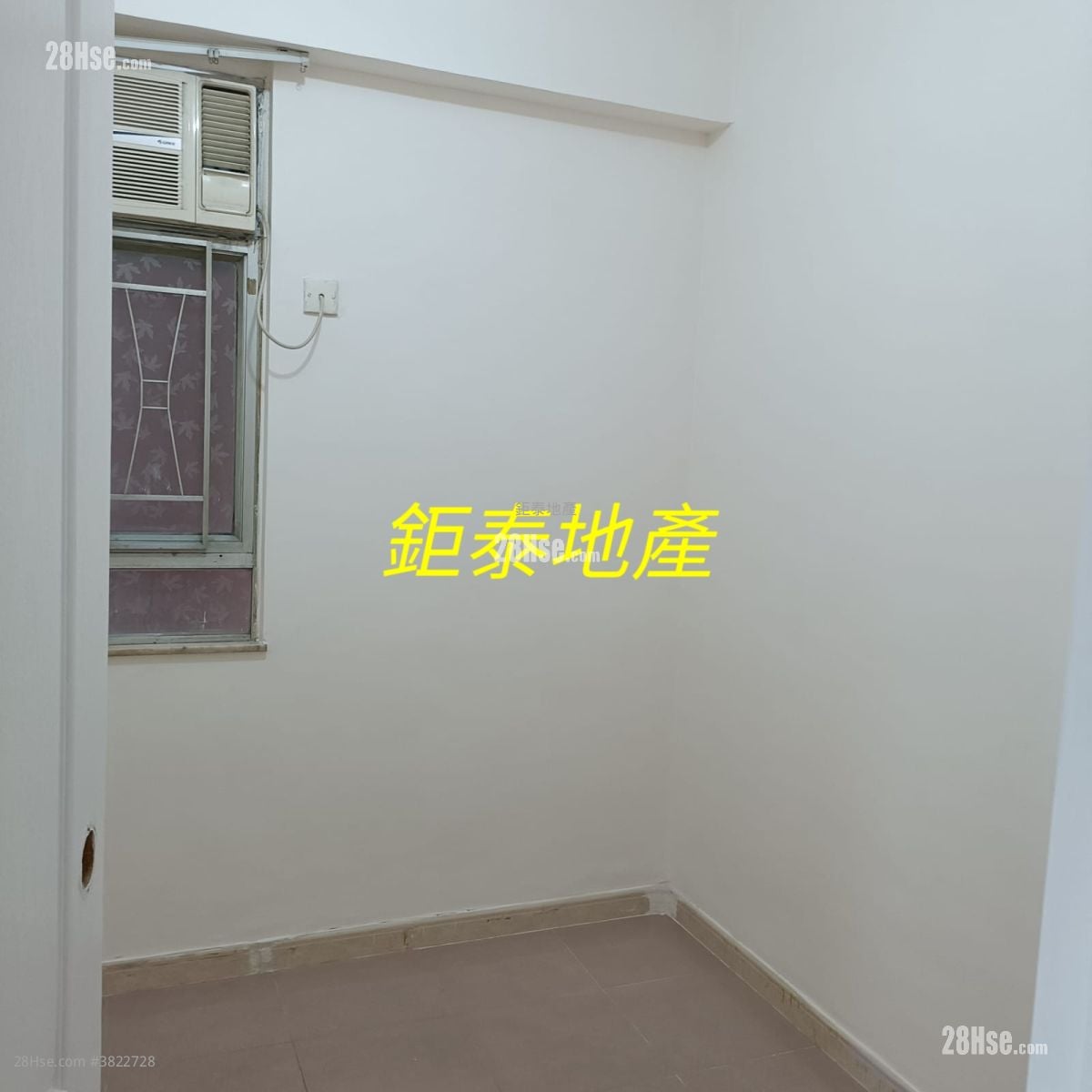 Cheong Ming Building Sell 2 Bedrooms , 1 Bathroom 374 ft²