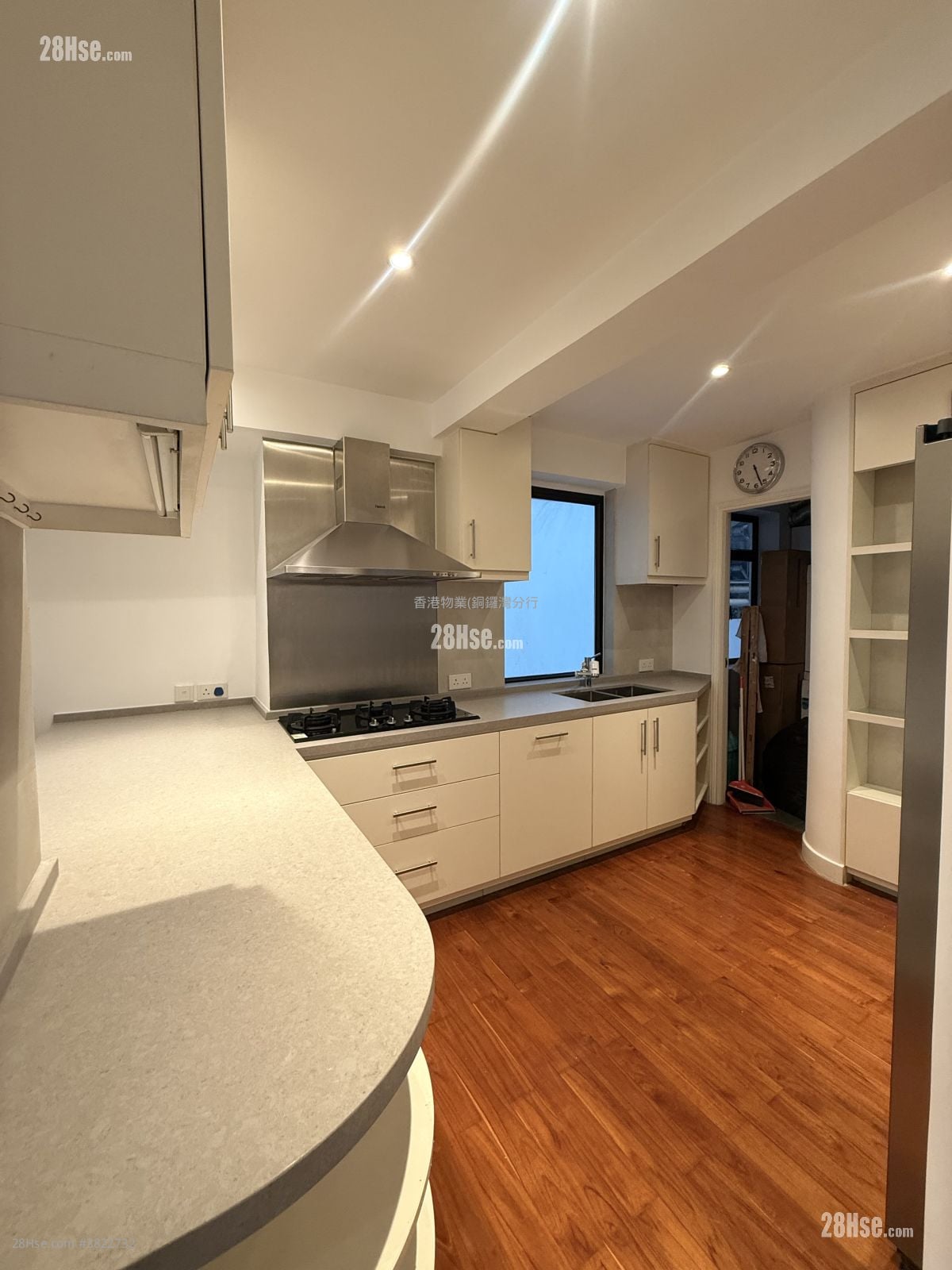 新豪大厦 售盘 3 房 , 2 浴室 1,230 平方尺