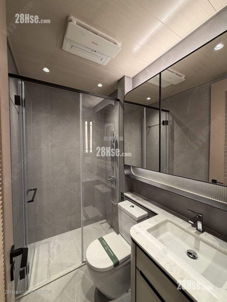 Park Seasons Rental 436 ft²