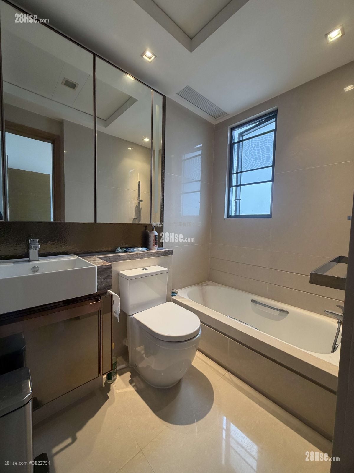 Century Link Sell 3 Bedrooms 639 ft²