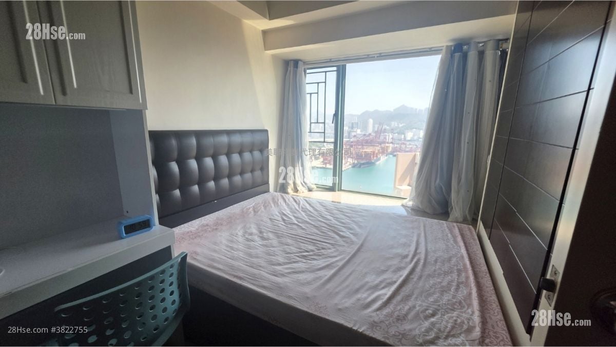 Rambler Crest Sell 2 Bedrooms , 1 Bathroom 451 ft²