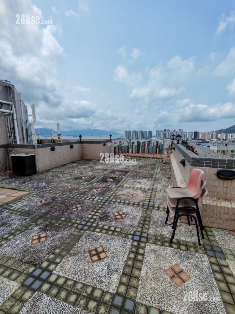 容龍居 售盤 4 房 , 3 浴室 970 平方呎