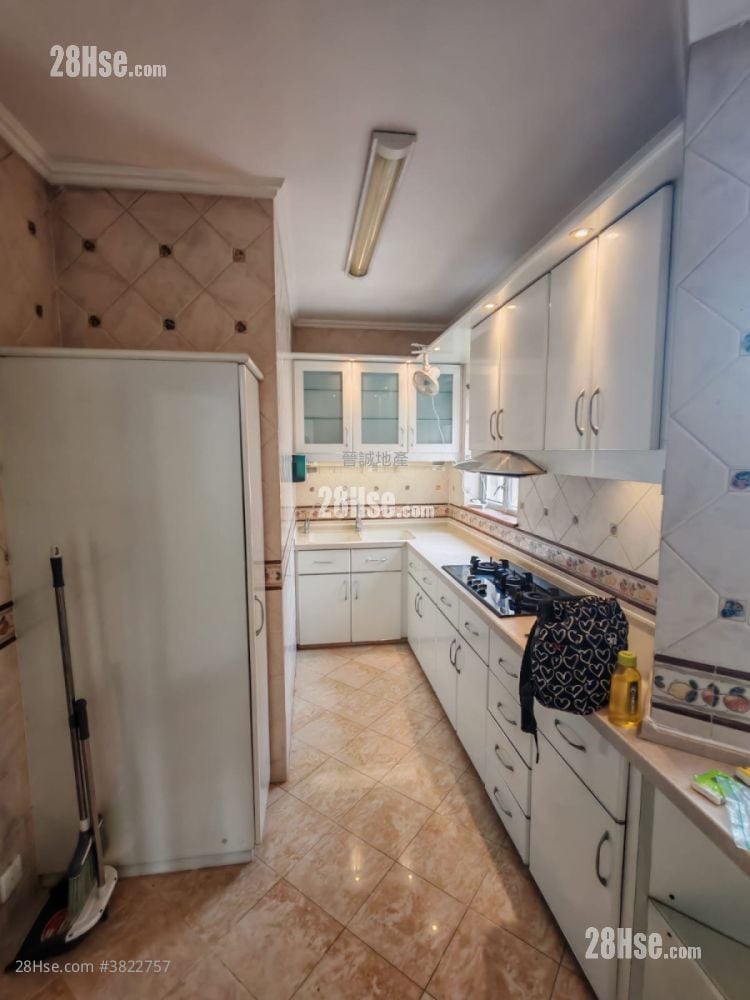 容龍居 售盤 4 房 , 3 浴室 970 平方呎