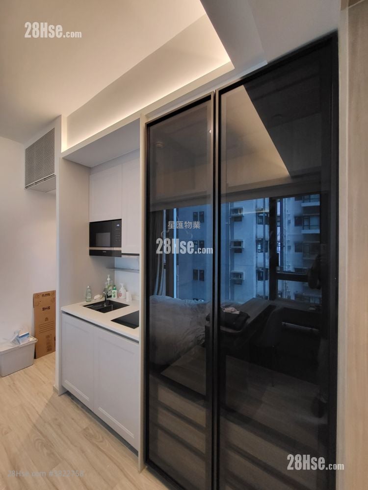 Central 8 Rental Studio , 1 Bathroom 203 ft²