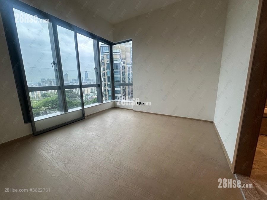 In One Rental 904 ft²