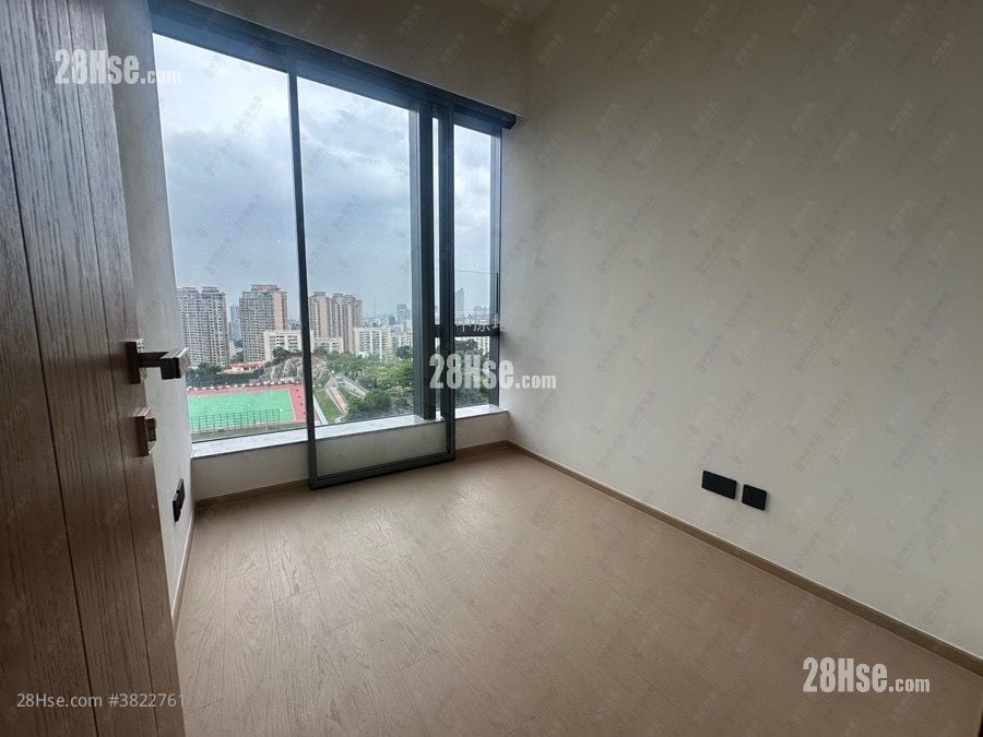 In One Rental 904 ft²