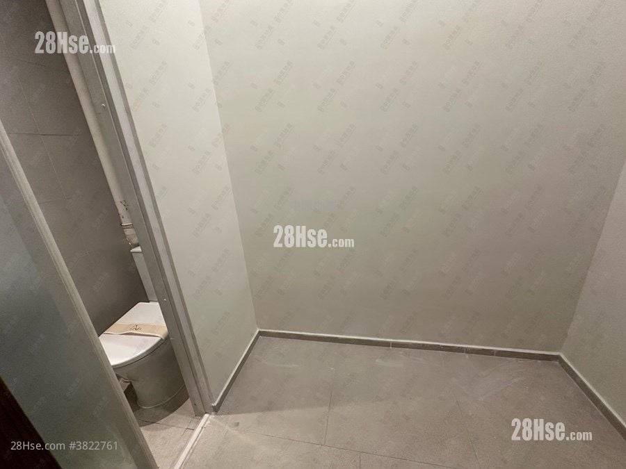 In One Rental 904 ft²