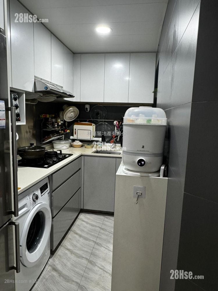 Tseung Kwan O Plaza Sell 2 Bedrooms 451 ft²