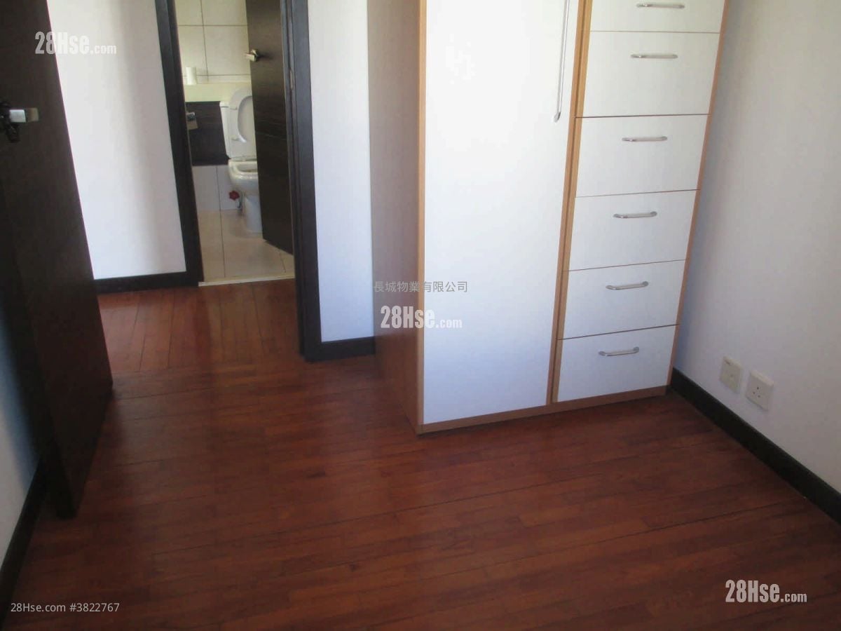 Splendid Place Rental 2 Bedrooms , 1 Bathroom 473 ft²