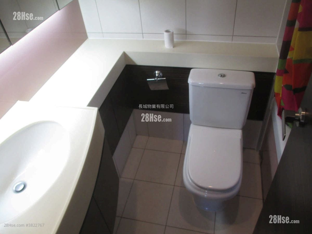 Splendid Place Rental 2 Bedrooms , 1 Bathroom 473 ft²