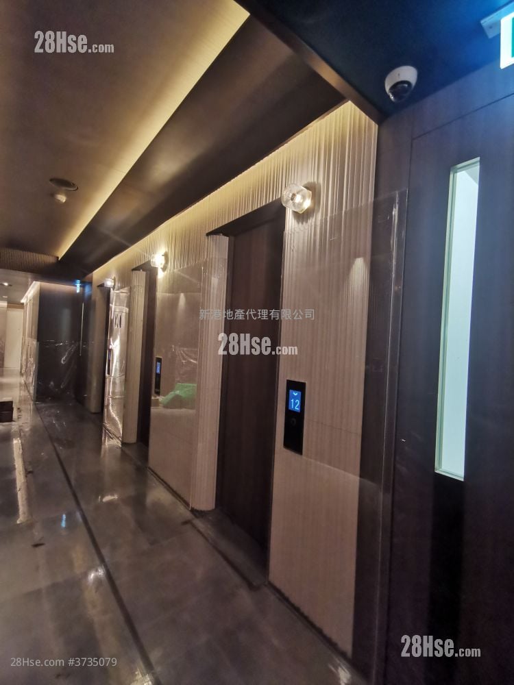 Baker Circle Greenwich 租盘 1 房 , 1 浴室 256 平方尺