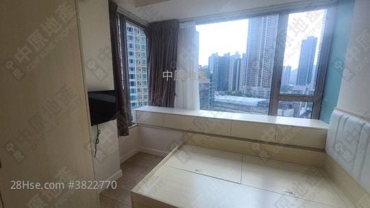 萬景峯 售盤 3 房 591 平方呎