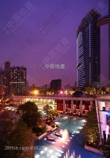 萬景峯 售盤 3 房 591 平方呎