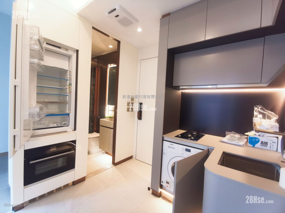 Baker Circle Greenwich 租盘 1 房 , 1 浴室 256 平方尺