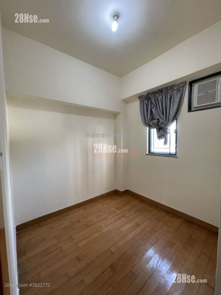 Kingsgate Sell 3 Bedrooms , 1 Bathroom 524 ft²