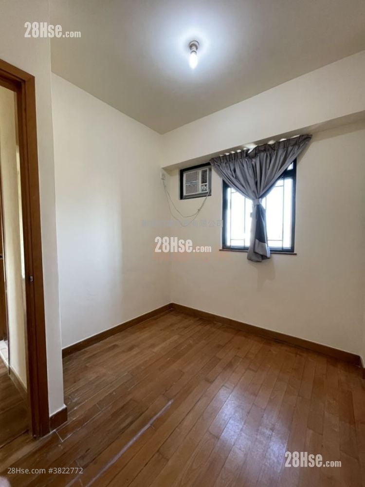Kingsgate Sell 3 Bedrooms , 1 Bathroom 524 ft²