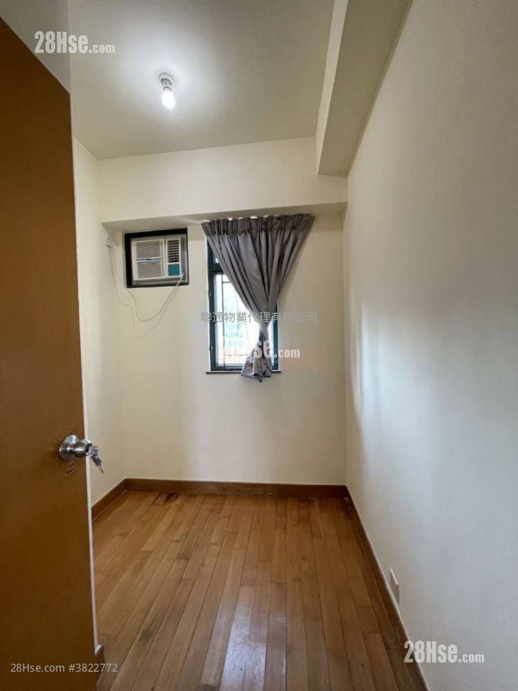 Kingsgate Sell 3 Bedrooms , 1 Bathroom 524 ft²