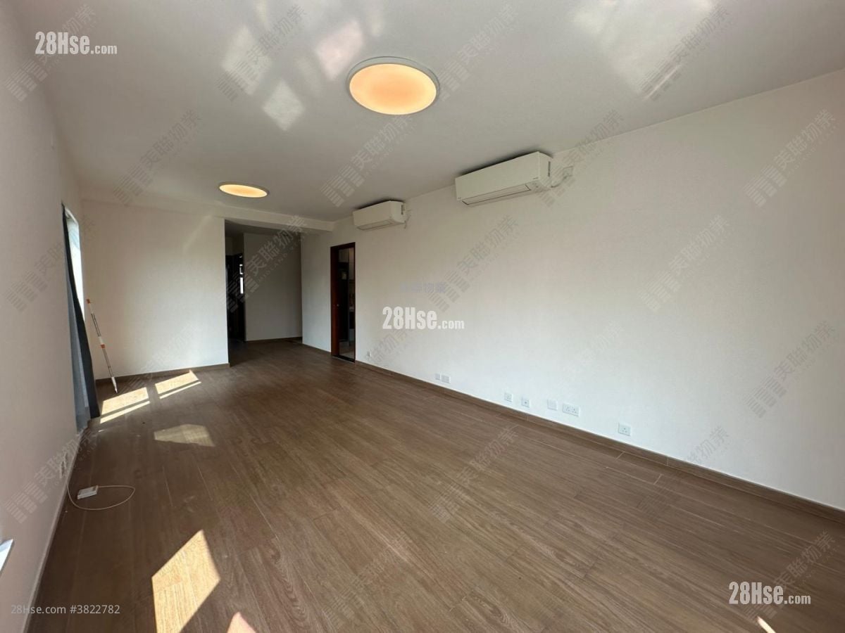 Carmen's Garden Rental 3 Bedrooms , 2 Bathrooms 1,000 ft²