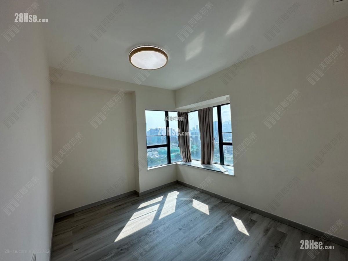 Carmen's Garden Rental 3 Bedrooms , 2 Bathrooms 1,000 ft²