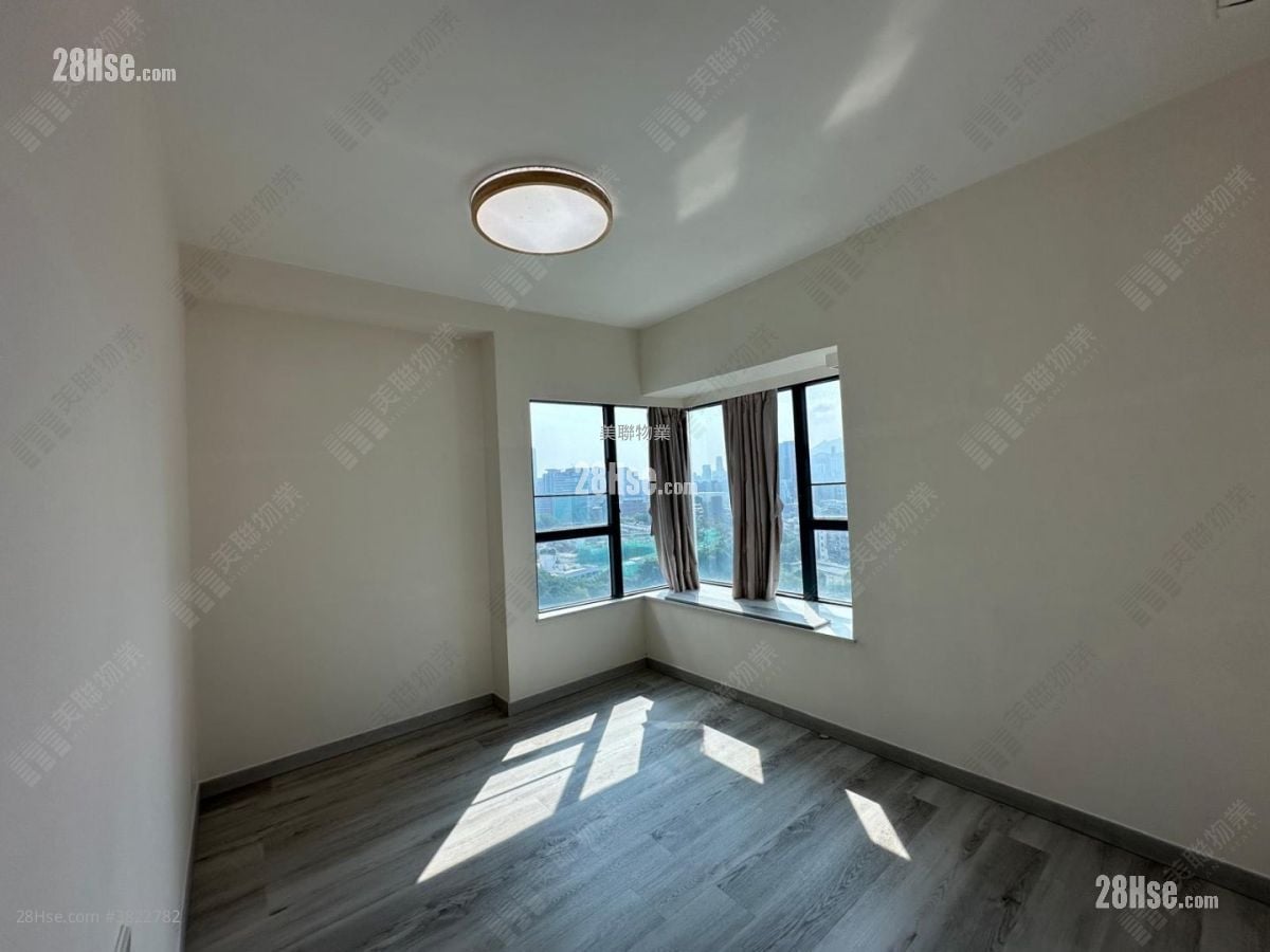 Carmen's Garden Rental 3 Bedrooms , 2 Bathrooms 1,000 ft²