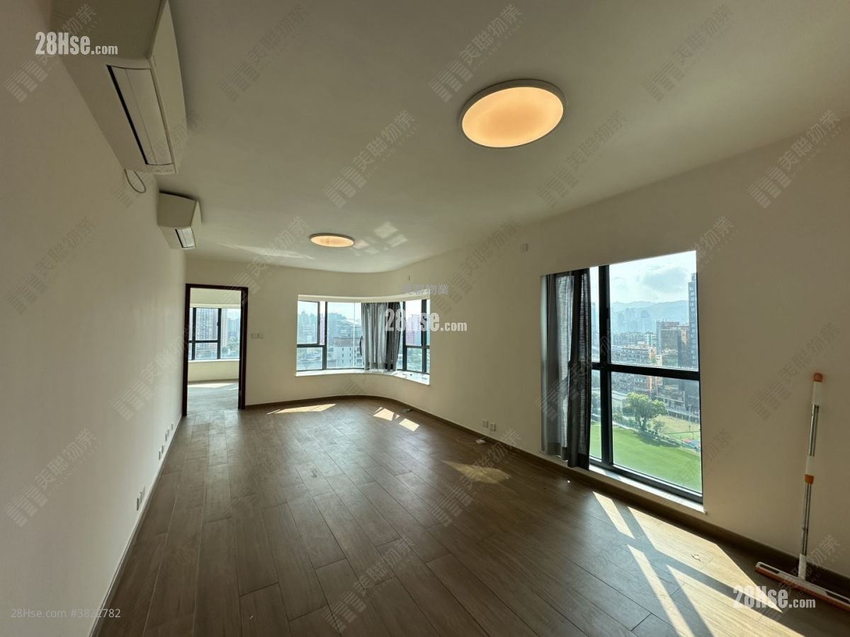 Carmen's Garden Rental 3 Bedrooms , 2 Bathrooms 1,000 ft²